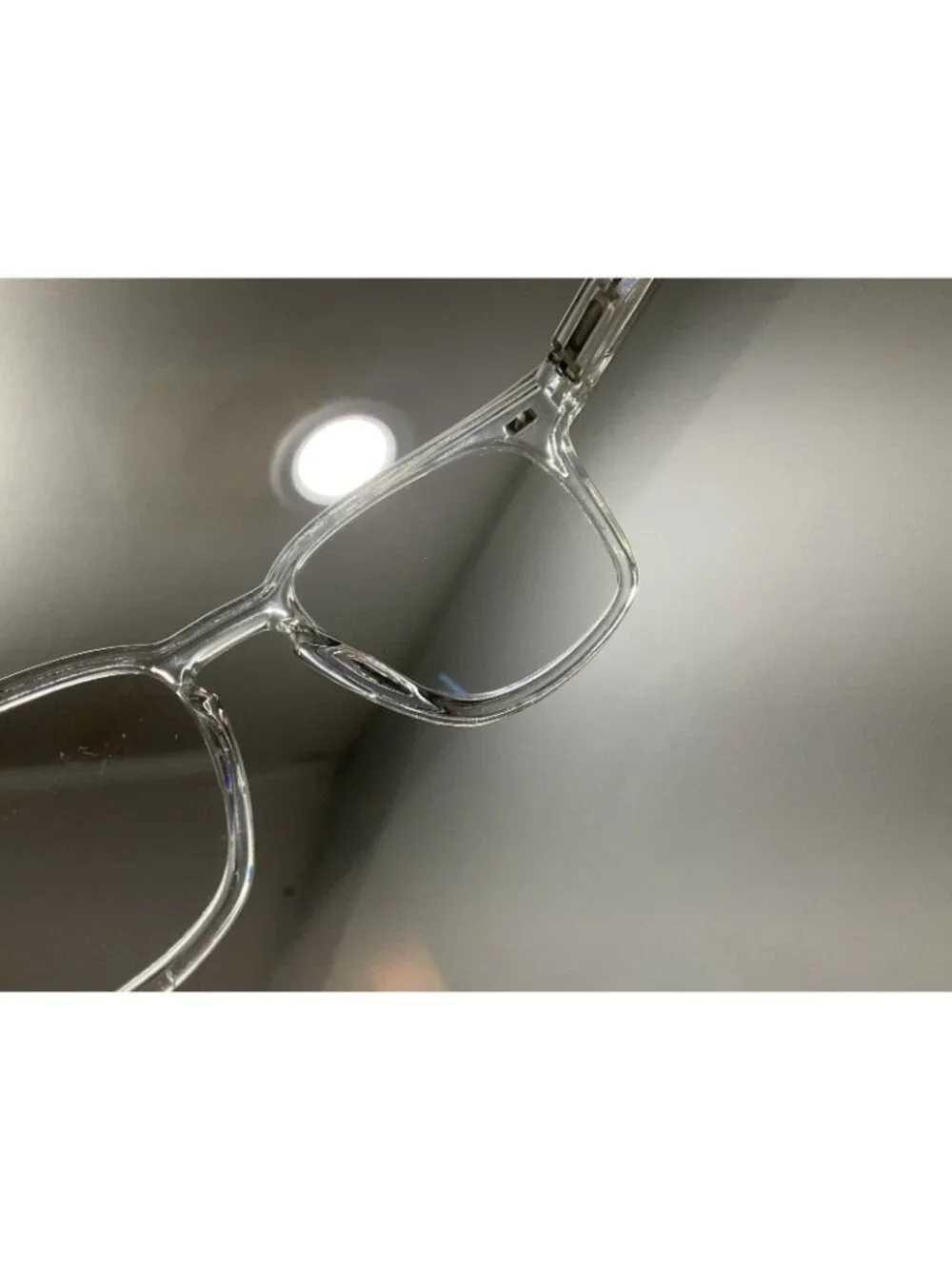 Peepers frame very